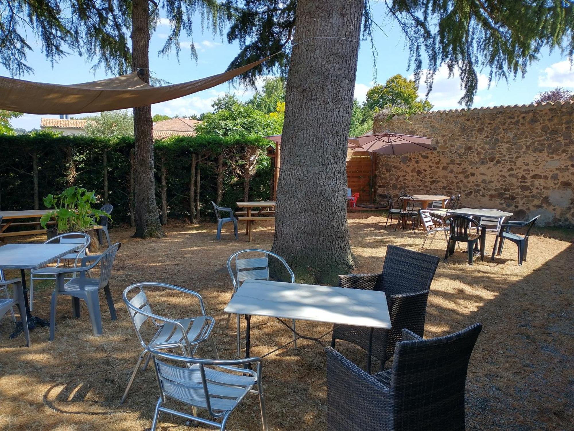 洛格米酒店 Le Boupère 外观 照片